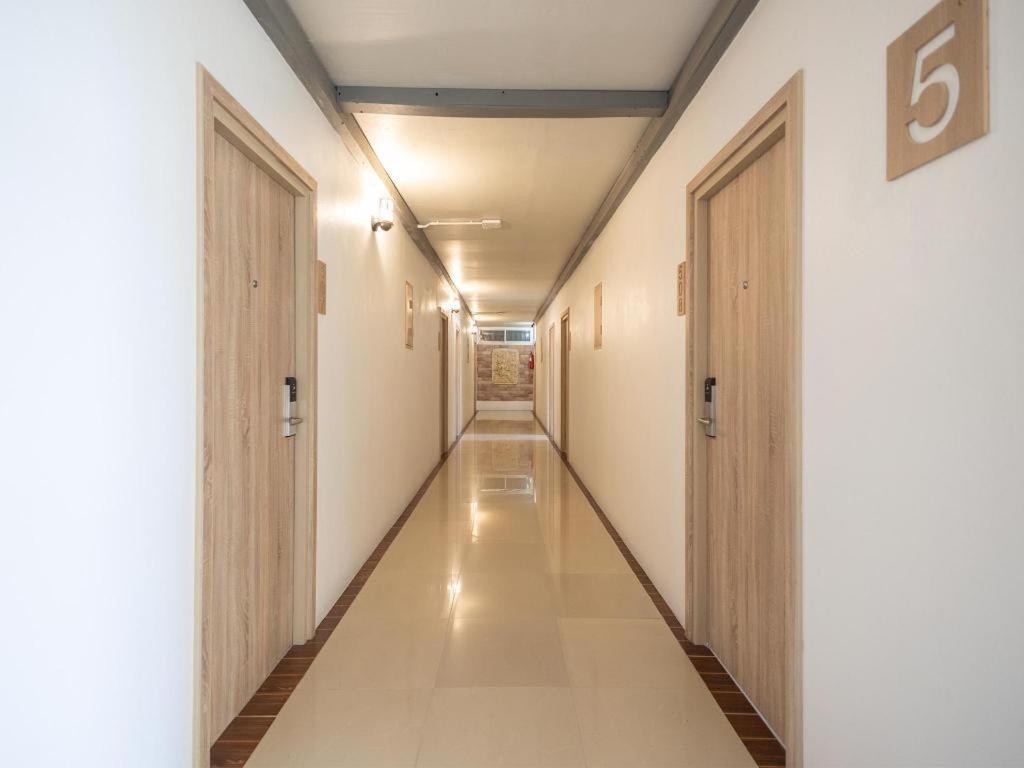 B2 Phitsanulok Boutique & Budget Hotel Esterno foto