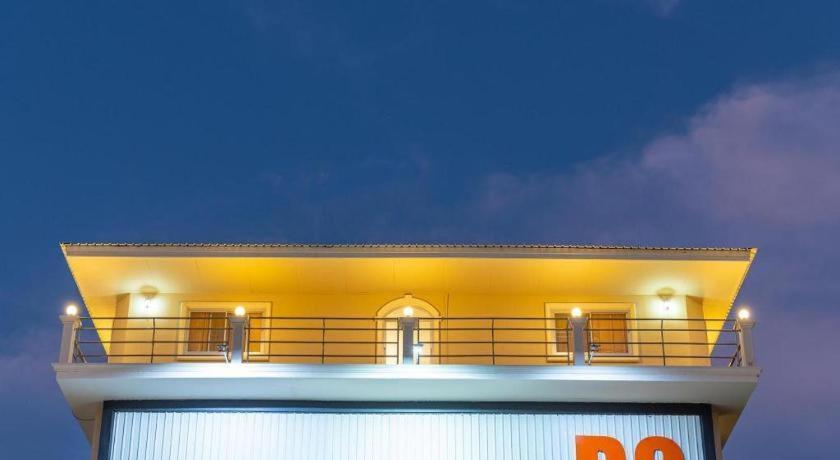 B2 Phitsanulok Boutique & Budget Hotel Esterno foto