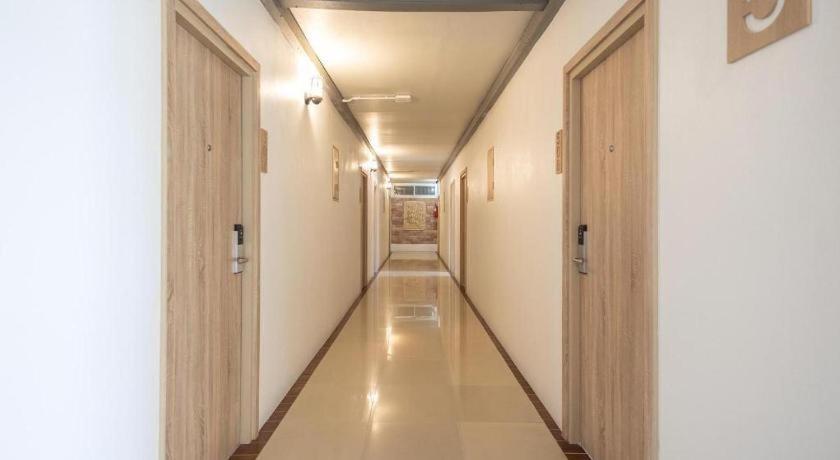 B2 Phitsanulok Boutique & Budget Hotel Esterno foto