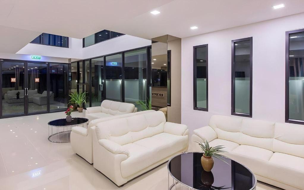 B2 Phitsanulok Boutique & Budget Hotel Esterno foto