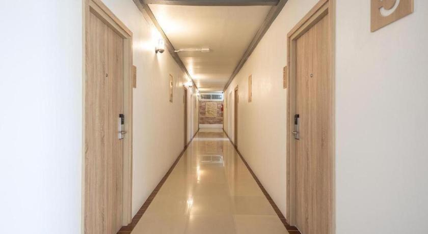 B2 Phitsanulok Boutique & Budget Hotel Esterno foto