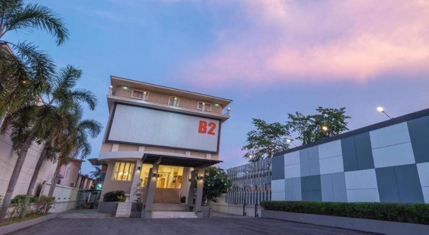 B2 Phitsanulok Boutique & Budget Hotel Esterno foto